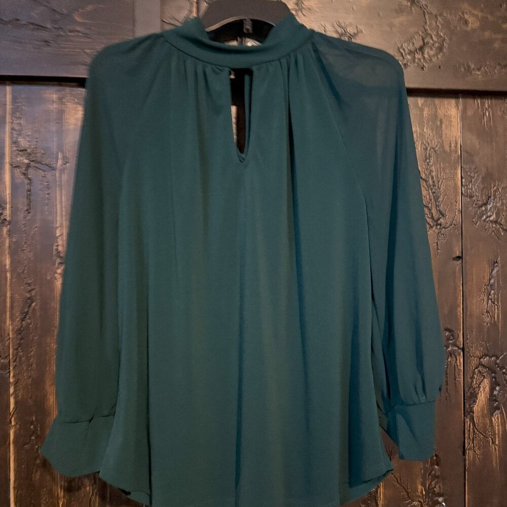 Elegant Green Blouse – XL